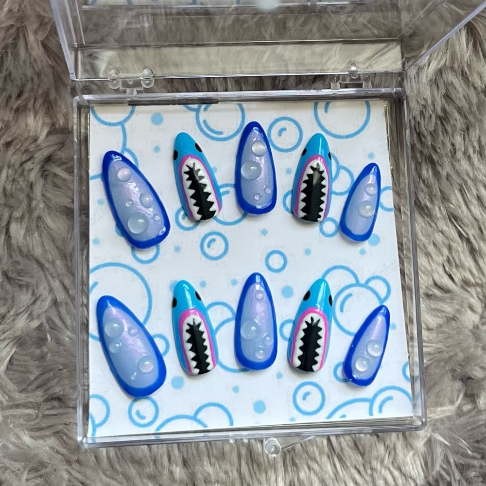 Blue Shark Design Press-On Nails